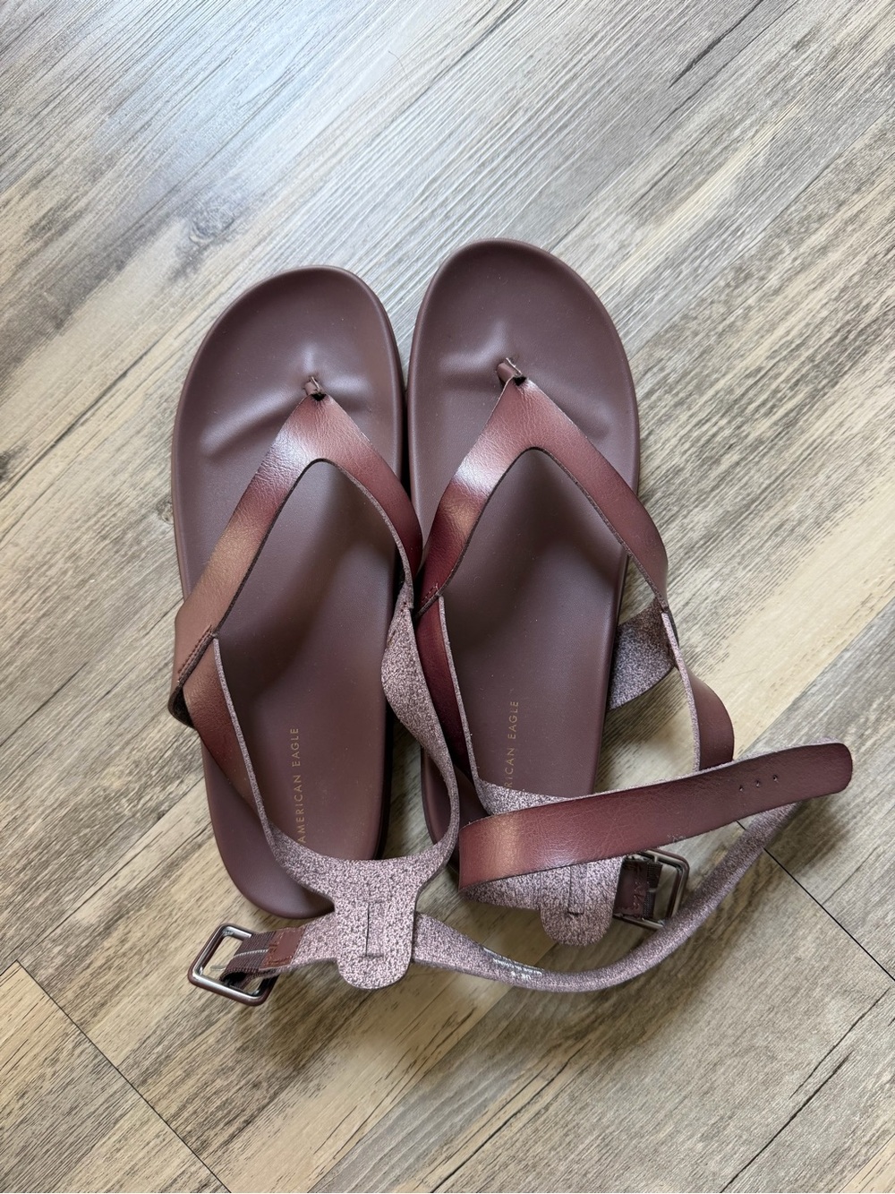 NWOT American Eagle Outfitters Brown Leather Thong Sandals